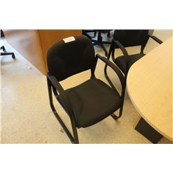 BLACK CLIENT CHAIR