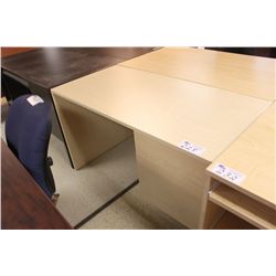 MAPLE 4' STUDENT DESK