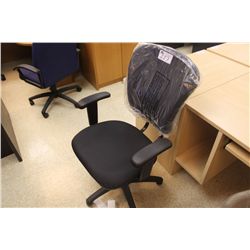 BLACK TASK CHAIR