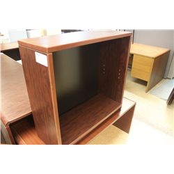 MAHOGANY 30" BOOKCASE