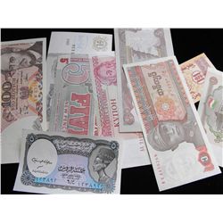 LOT OF 10 WORLD BANKNOTES