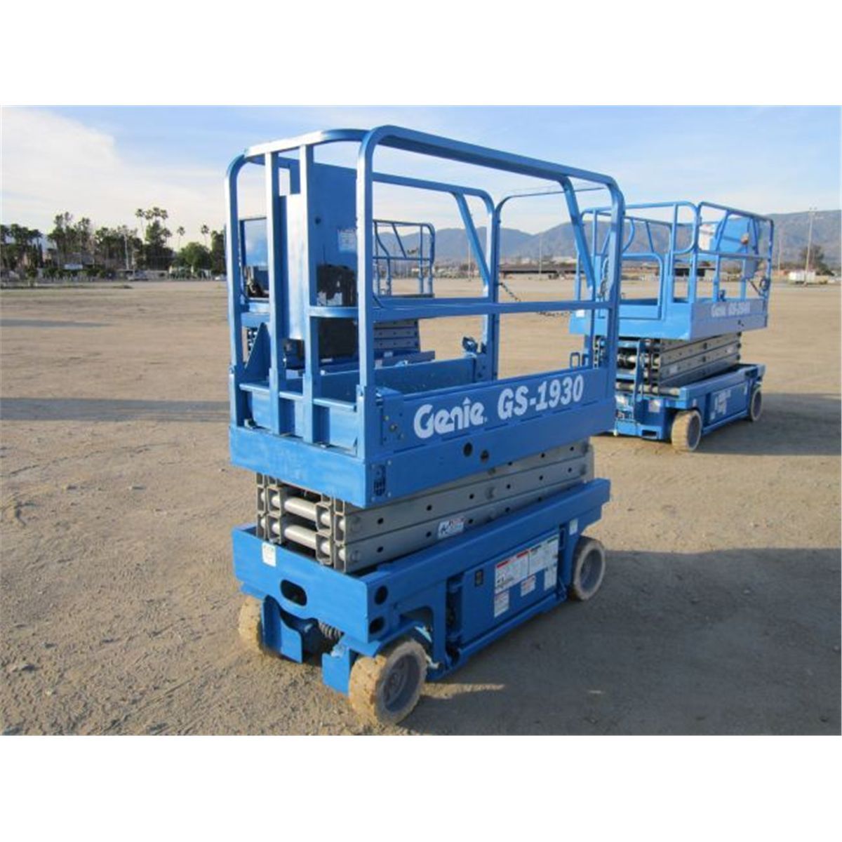 Genie 1932 Scissor Lift