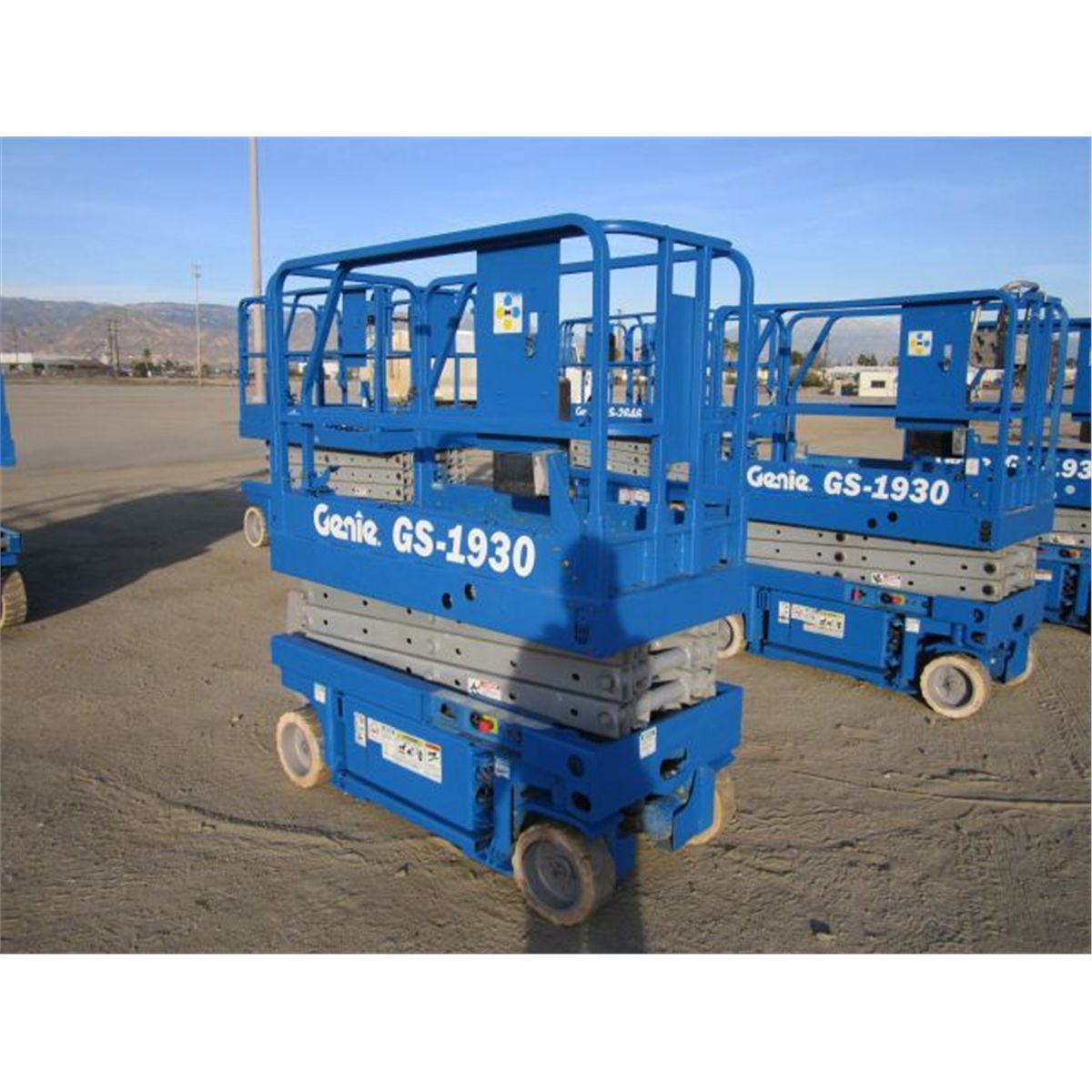 Genie 1932 Scissor Lift