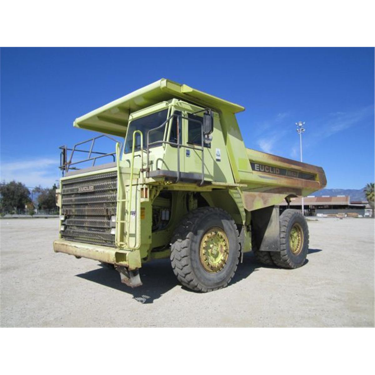 1997 Euclid R40 Off-Road Rock Truck