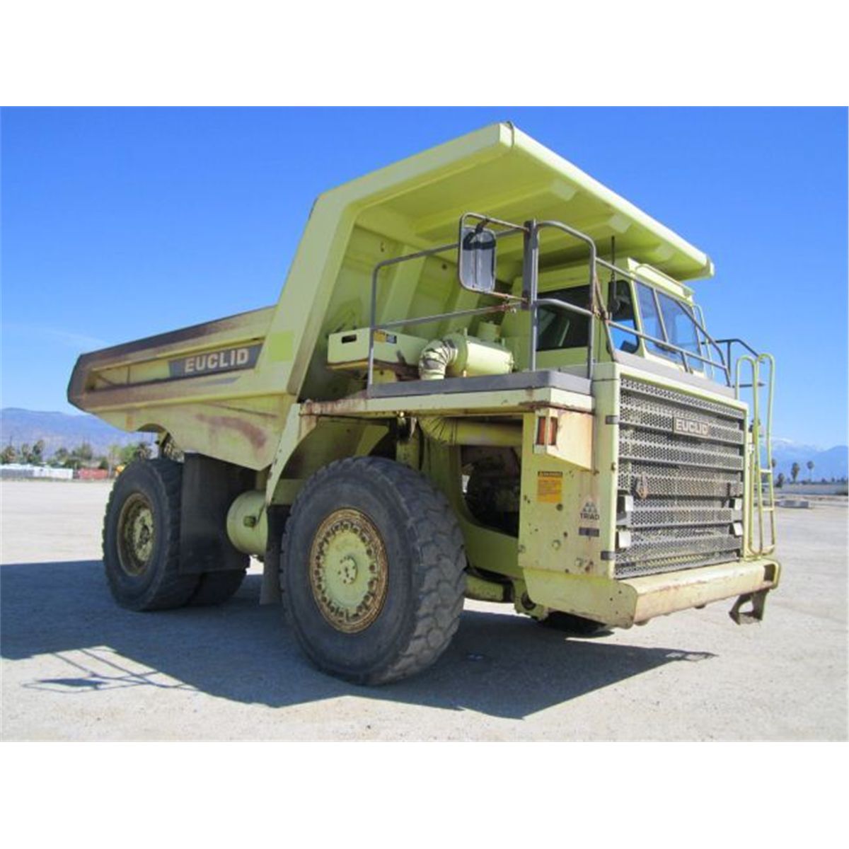 1997 Euclid R40 Off-Road Rock Truck