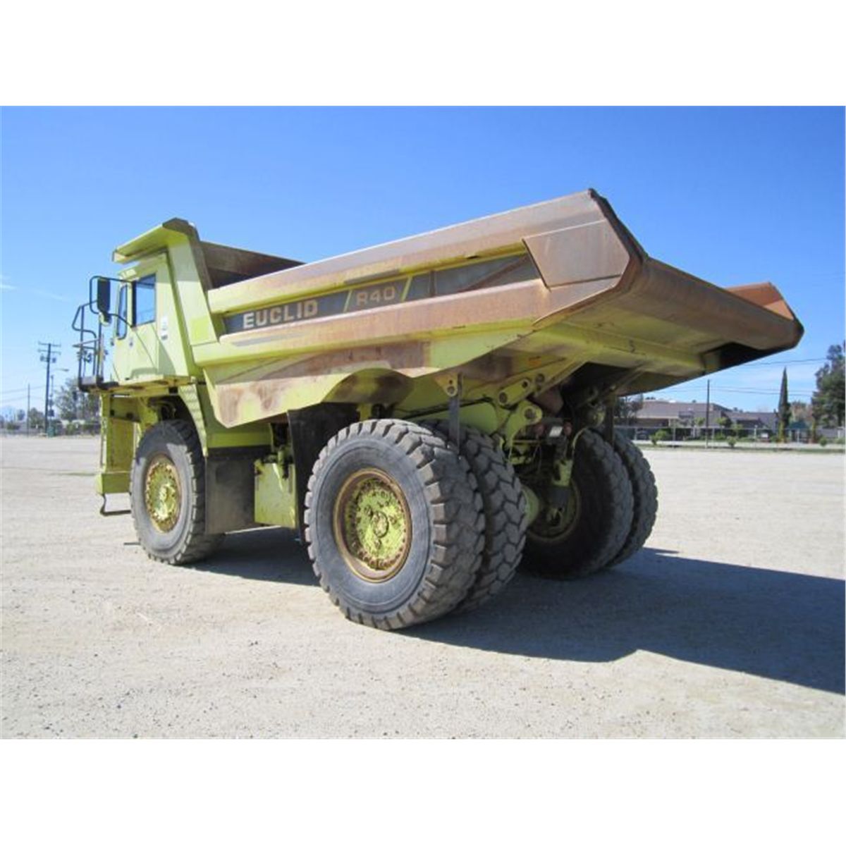 1997 Euclid R40 Off-Road Rock Truck