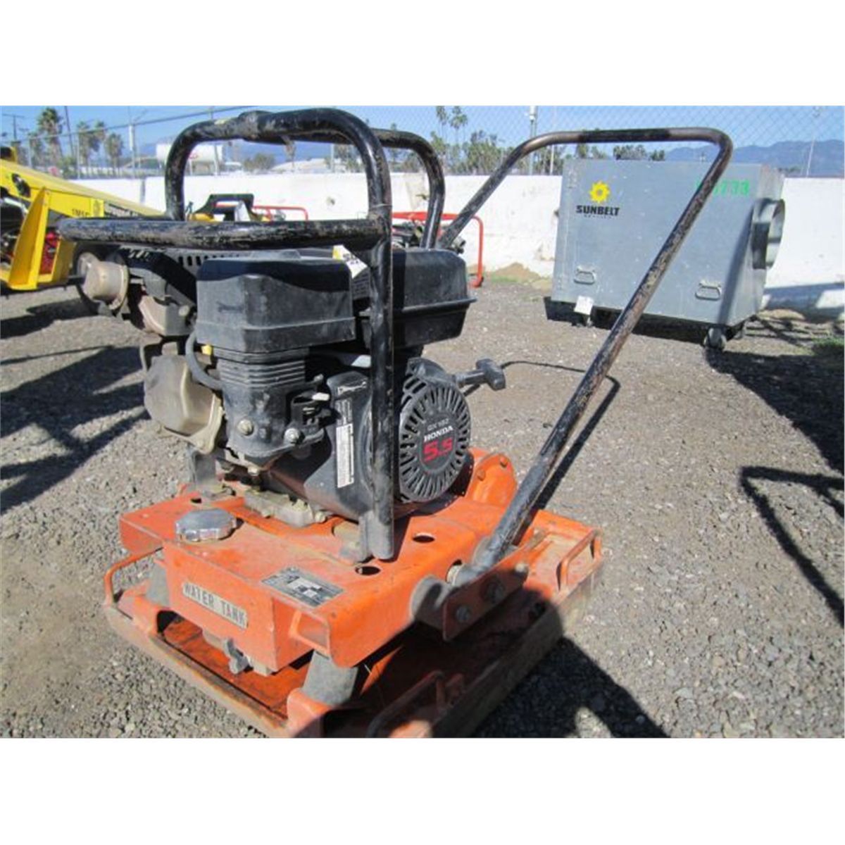 Mikasa MVC90H Plate Compactor