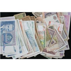 various foreign notes lot of 100