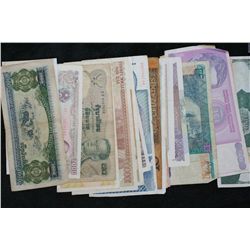 various foreign notes lot of 25