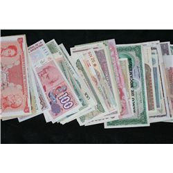various foreign notes lot of 100