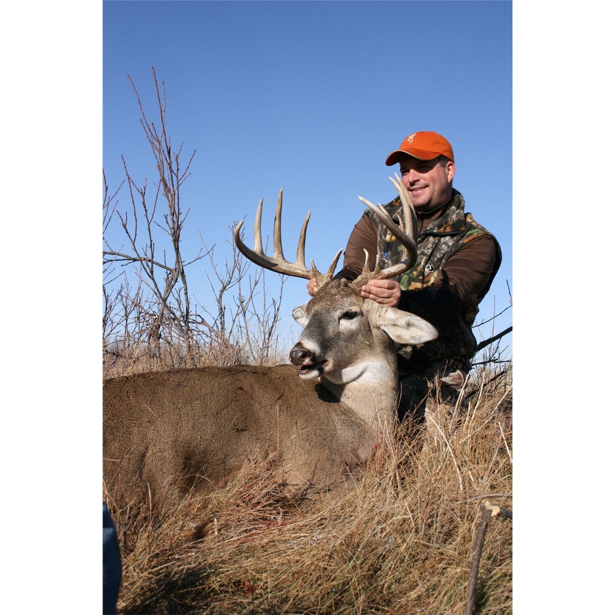 6 Day Whitetail Deer Rifle Hunt Blood Reserve Standoff, Alberta, Canada