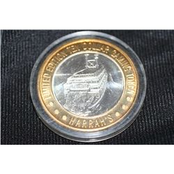 harrah's casino limited edition, two tone $10 gaming token