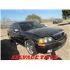 Image 2 : 2001 - LINCOLN LS  ***SALVAGE TITLE***