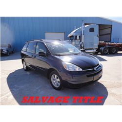 2004 - TOYOTA SIENNA***SALVAGE TITLE***