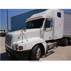 2000 - FREIGHTLINER TRUCK