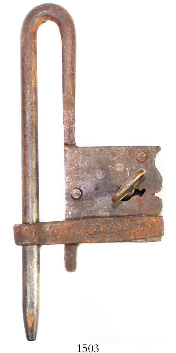 Spanish colonial iron door lock with key (1700searly 1800s