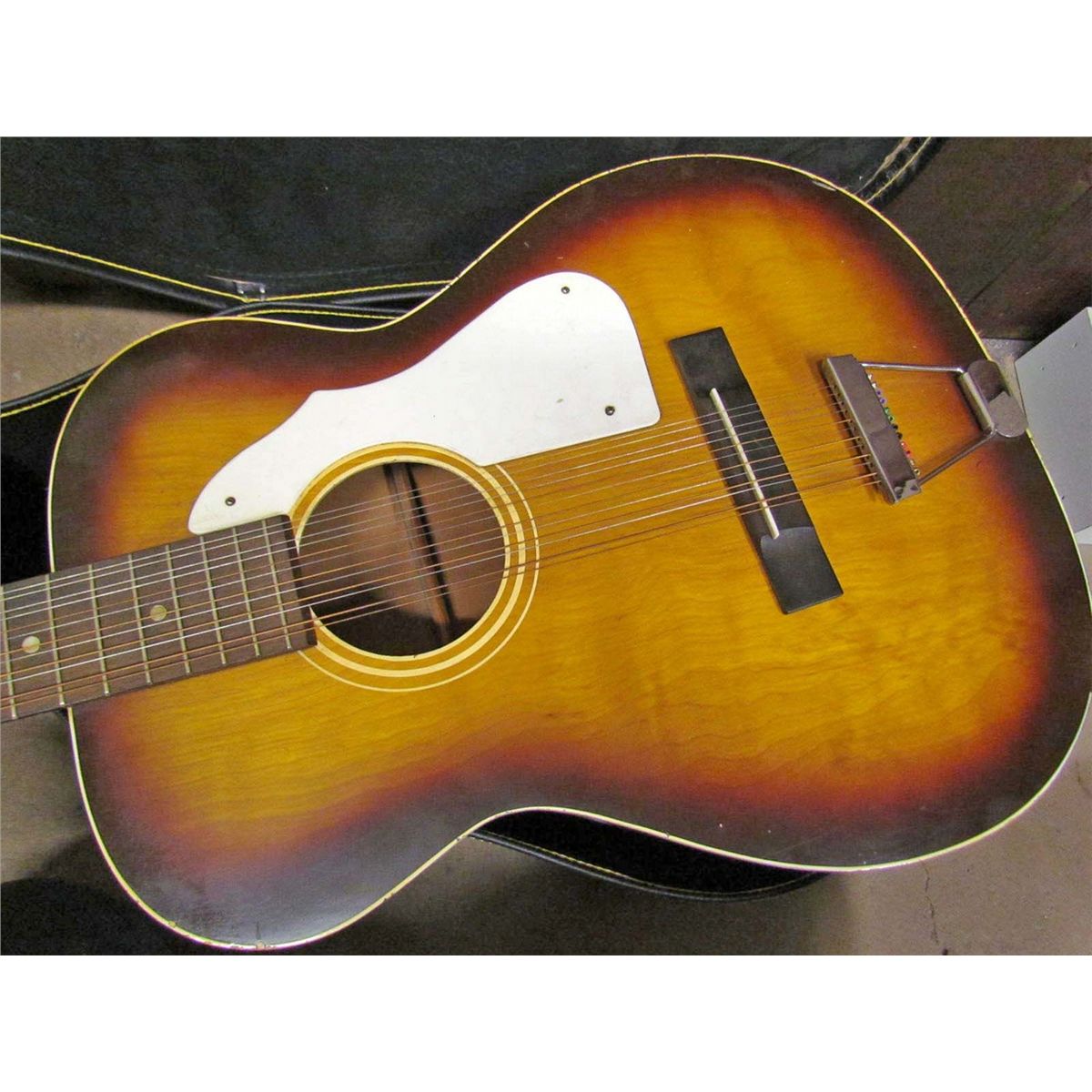 VINTAGE STELLA HARMONY 12 STRING GUITAR W/ CASE