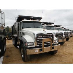 2011 MACK GU713 TRI-AXLE DUMP