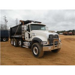 2009 MACK GU713 TRI-AXLE DUMP