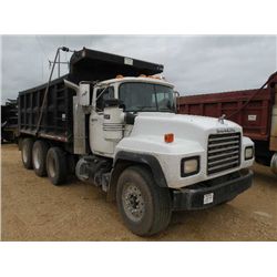 2000 MACK RD600GK TRI-AXLE DUMP