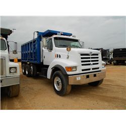 1998 FORD LT9500 TRI-AXLE DUMP