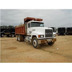 1994 MACK CH613 T/A DUMP