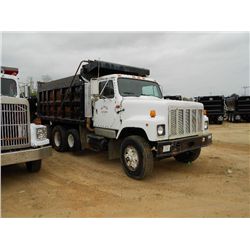 1990 INTERNATIONAL 2554 TRI-AXLE DUMP