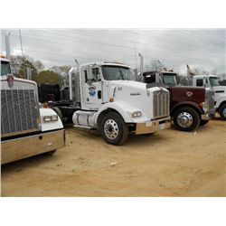 2004 KENWORTH T800 T/A TRUCK TRACTOR