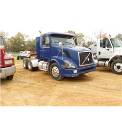 2005 VOLVO T/A TRUCK TRACTOR