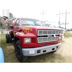1993 FORD F700 S/A WATER TRUCK
