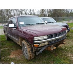 1999 CHEVROLET 1500 4X4 EXTENDED CAB PICKUP