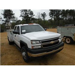 2006 CHEVROLET 3500 CREWCAB SERVICE TRUCK