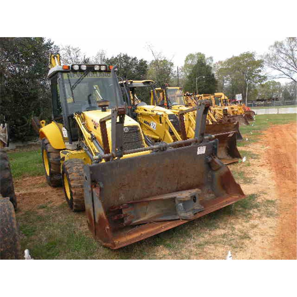 NEW HOLLAND B95 4X4 LOADER BACKHOE