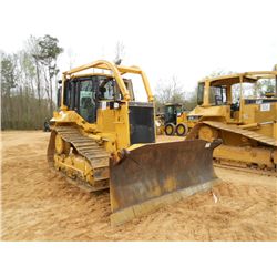 CAT D6M XL CRAWLER TRACTOR