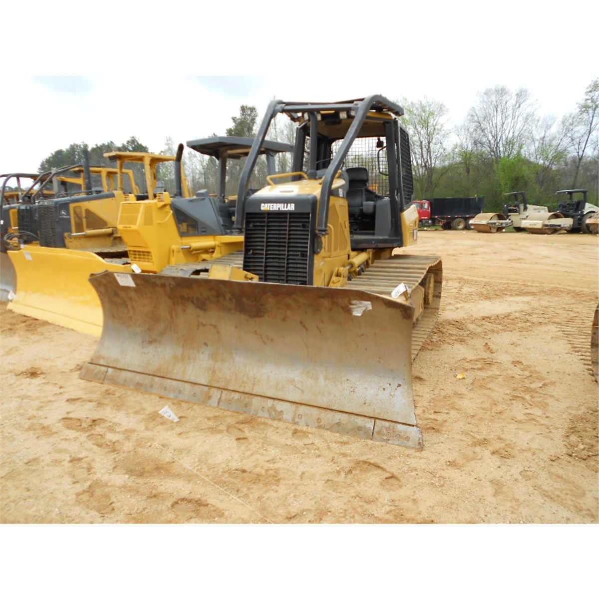 CAT D5K LGP CRAWLER TRACTOR cat-d5k-lgp-crawler-tractor