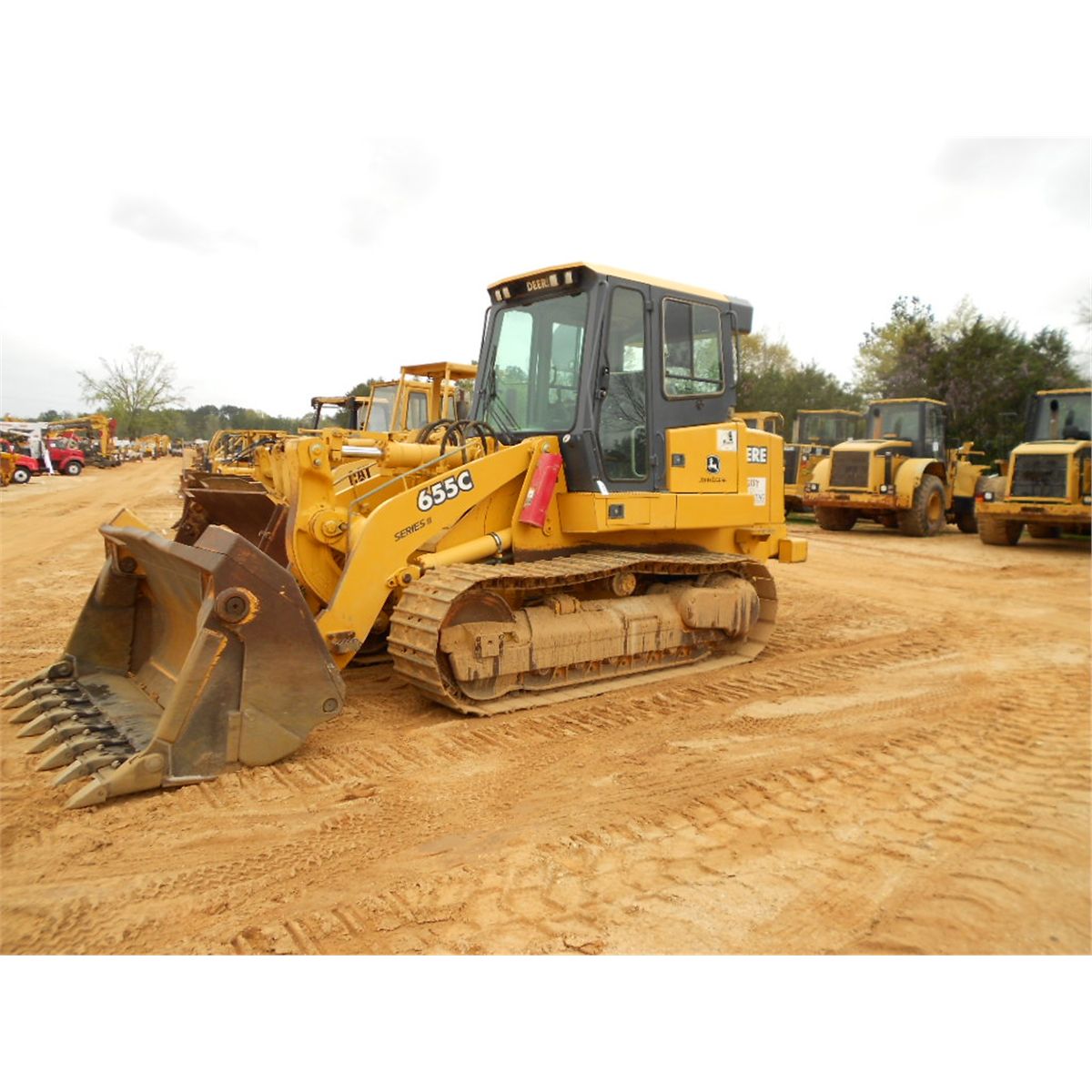 JOHN DEERE 655C SERIES II CRAWLER LOADER - J.M. Wood Auction Company, Inc.