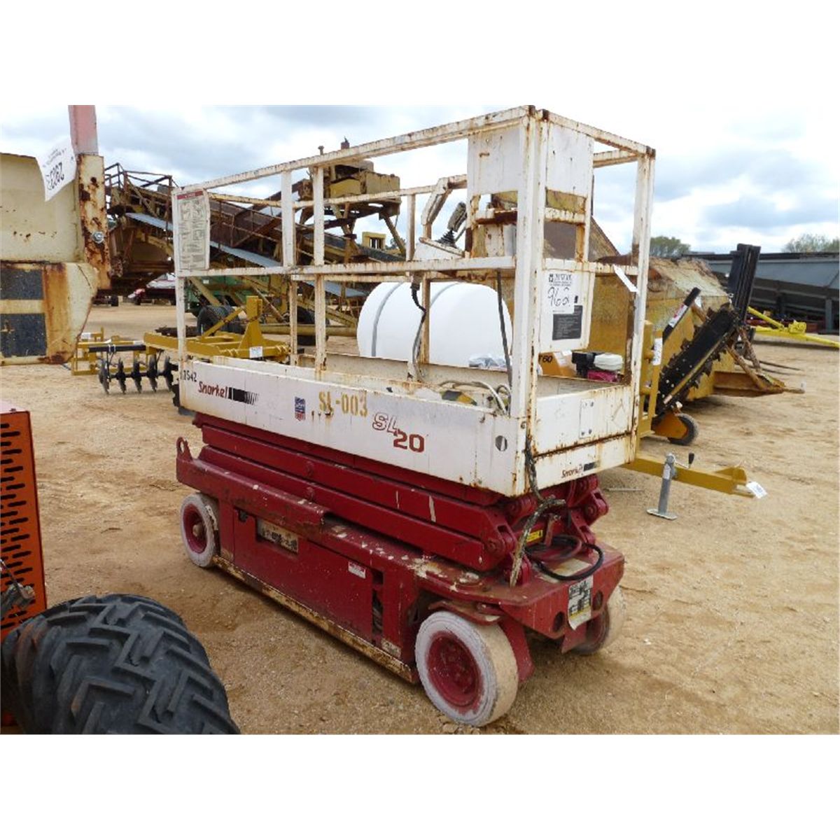 SNORKEL SL20 SCISSOR LIFT