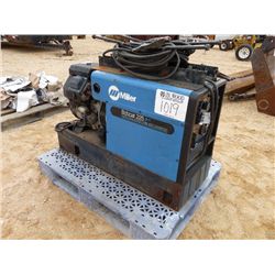 MILLER BOBCAT 225 WELDER