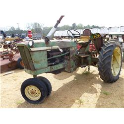 JOHN DEERE 2010 FARM TRACTOR
