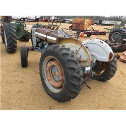 FORD 4000 FARM TRACTOR