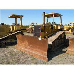 CAT D5HXL CRAWLER TRACTOR