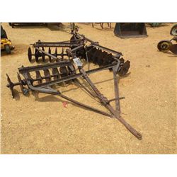 LOADING BUCKET ATTACHMENT FOR FARM TRACTOR