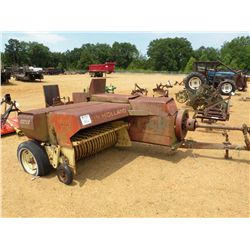 NEW HOLLAND 275 SQUARE HAY BALER