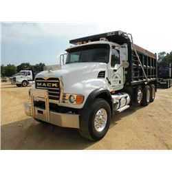 2005 MACK CV713 TRI-AXLE DUMP