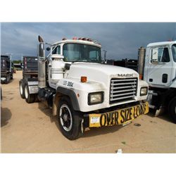 1993 MACK RD690S T/A TRUCK TRACTOR