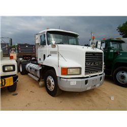 1997 MACK GU613 T/A TRUCK TRACTOR