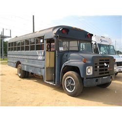 INTERNATIONAL 1700 S/A PASSENGER BUS