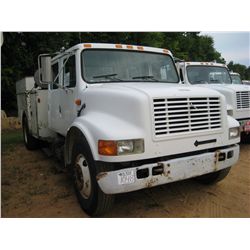 1996 INTERNATIONAL 4700 S/A SERVICE TRUCK
