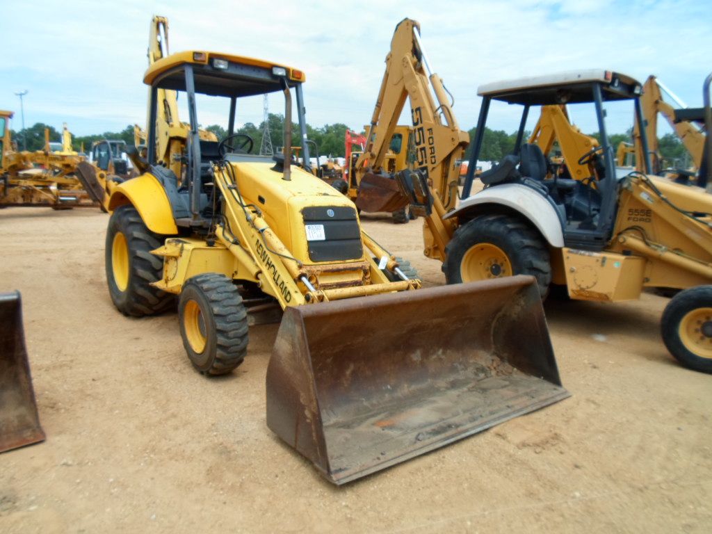 NEW HOLLAND 555E 4X4 LOADER BACKHOE