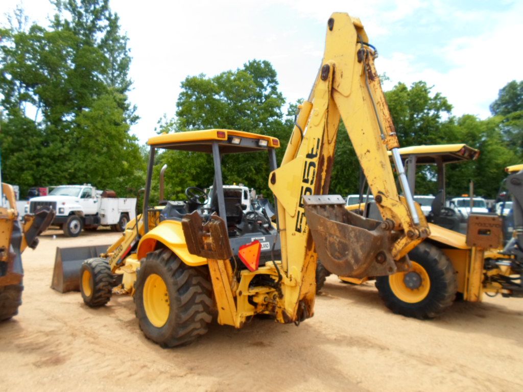 NEW HOLLAND 555E 4X4 LOADER BACKHOE